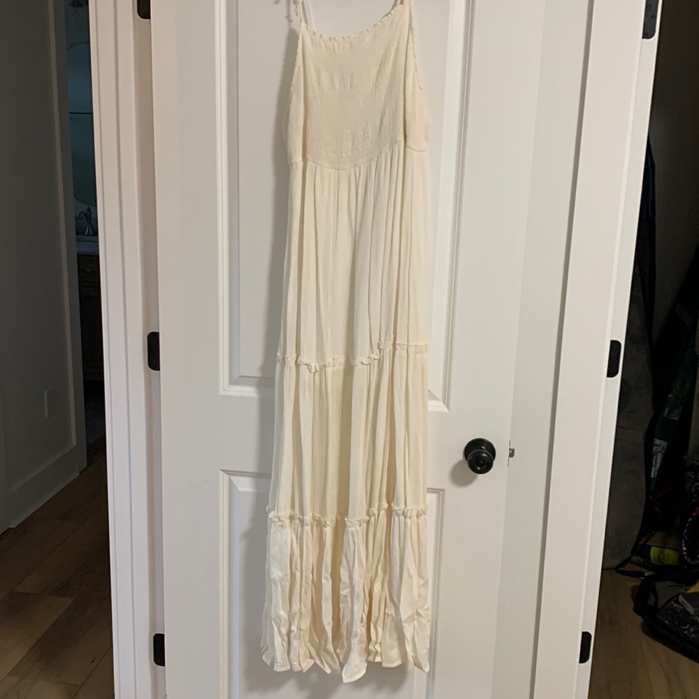 White maxi dress